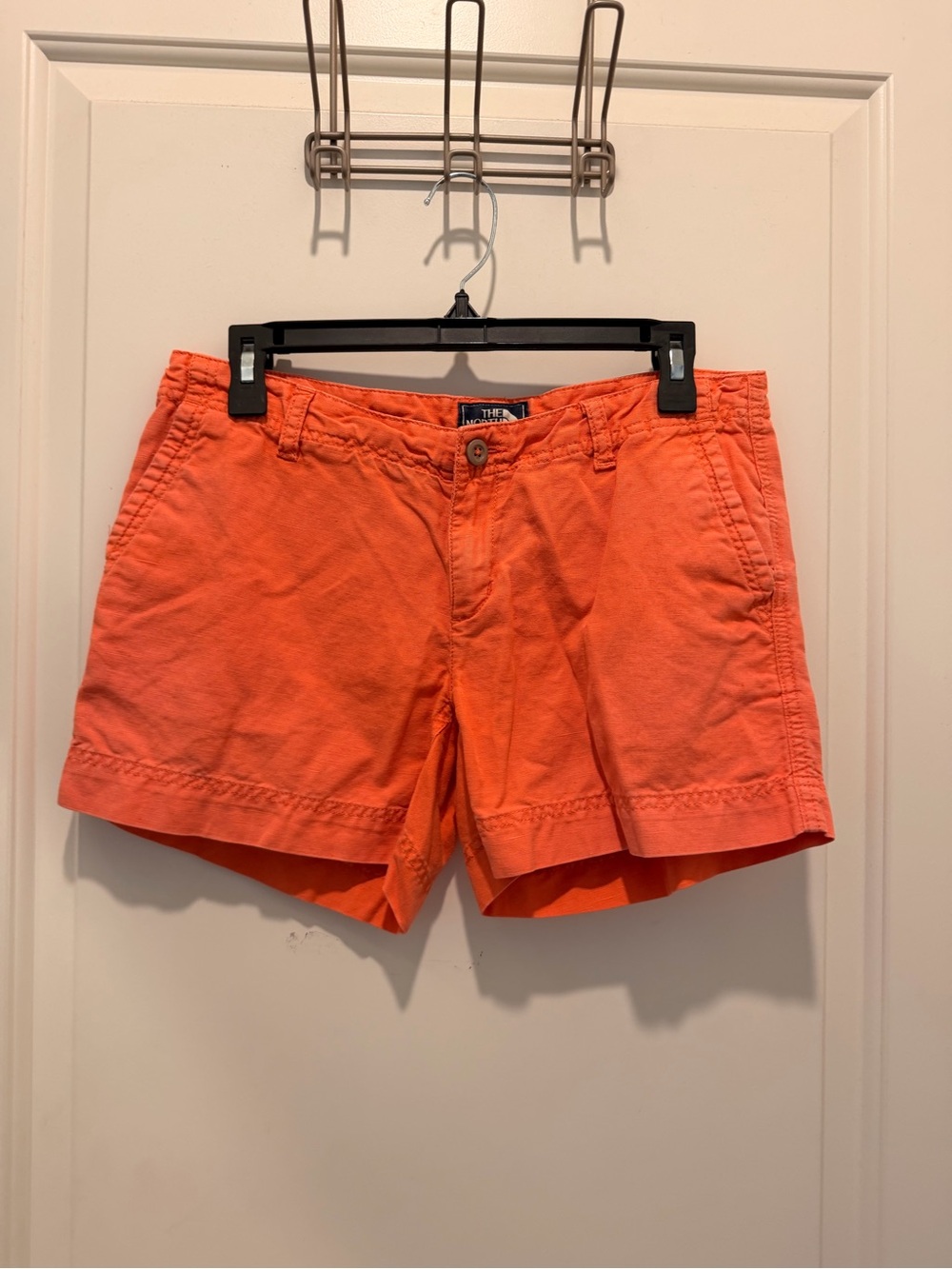 The North Face Orange
Cotton Chino Shorts Size US
6